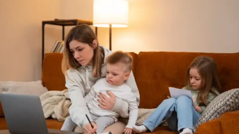 How Parents Balance Screen Time with Learning at Home