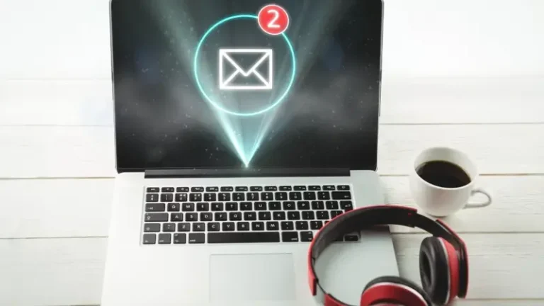 Email LookWhatMomFound
