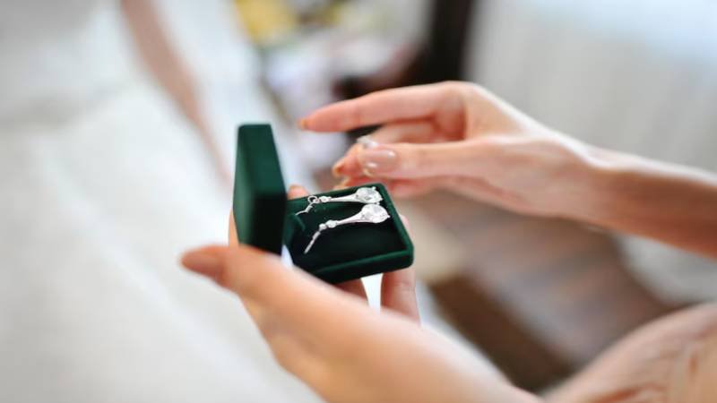 Why Diamond Shape Matters When Selecting Engagement Rings
